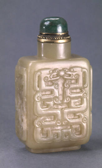 Snuff bottle