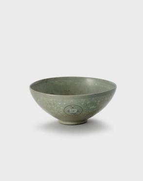 Sanggam celadon bowl