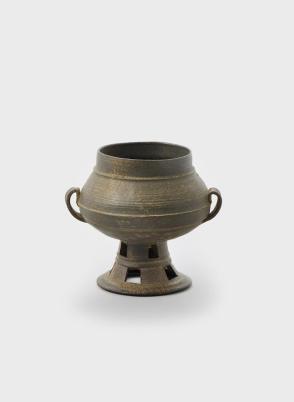 Pedestal bowl