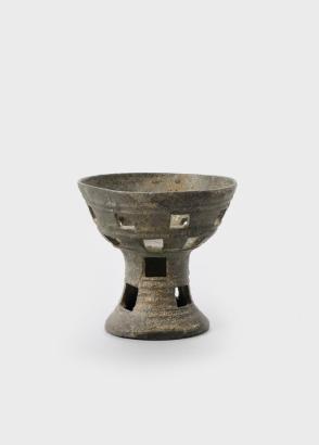 Pedestal bowl