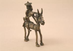 Gold weight:  horse and rider