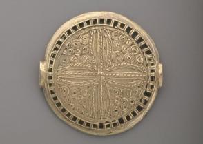 Disc-shaped bead