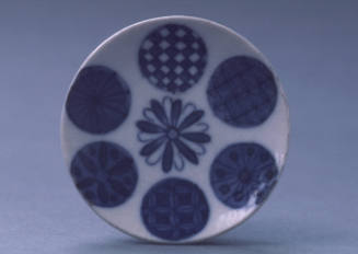 Snuff Saucer:  Chrysanthemum Blossom and Six Discs