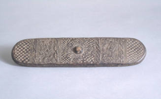 Razor box (Ngum Akyeeng)